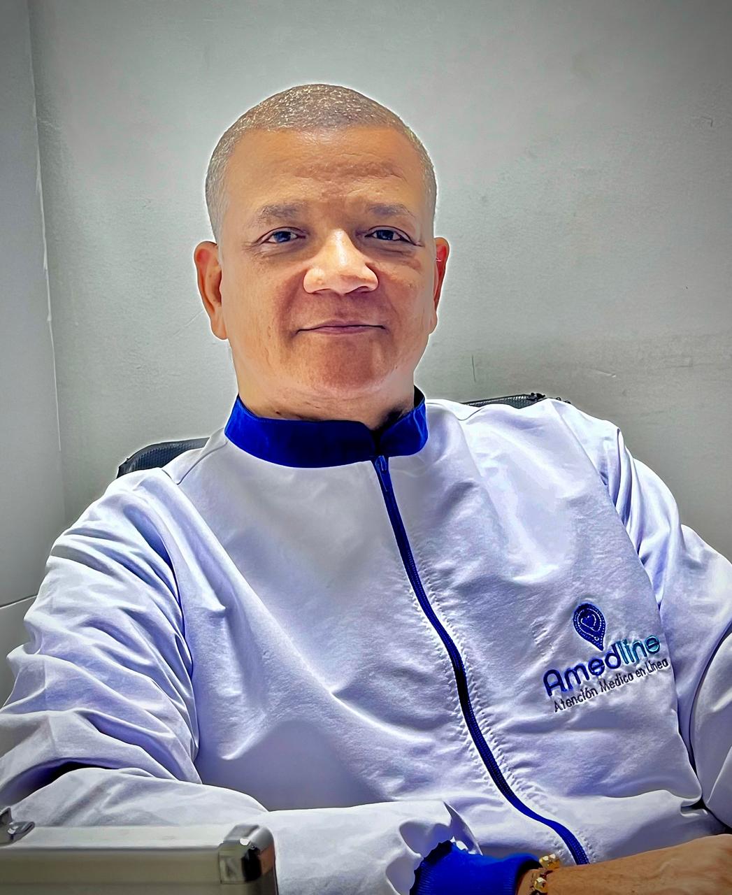 Dr. Luder Ariza San Martín